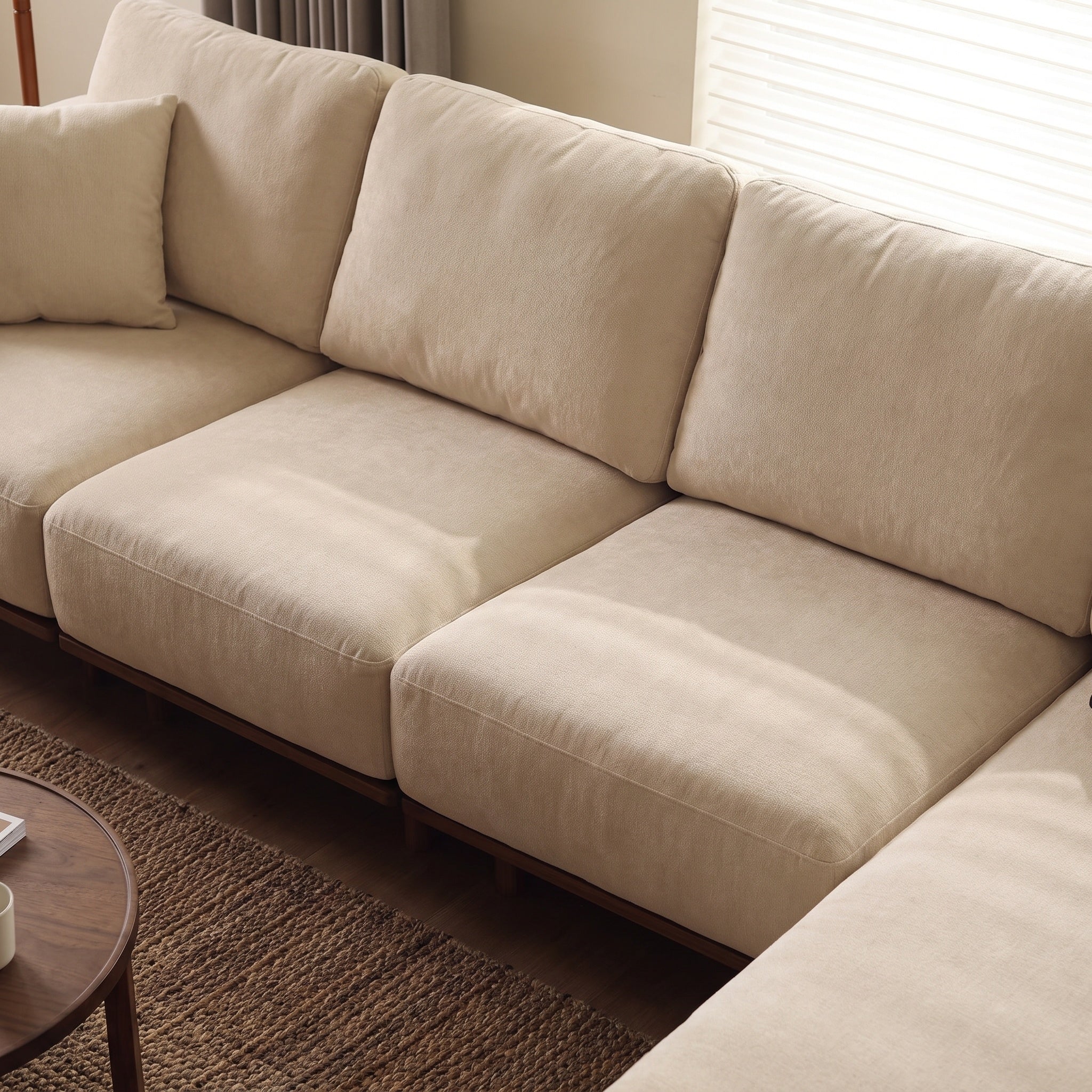 Bay Furniture L-Shape Sectional Sofa with Chaise
